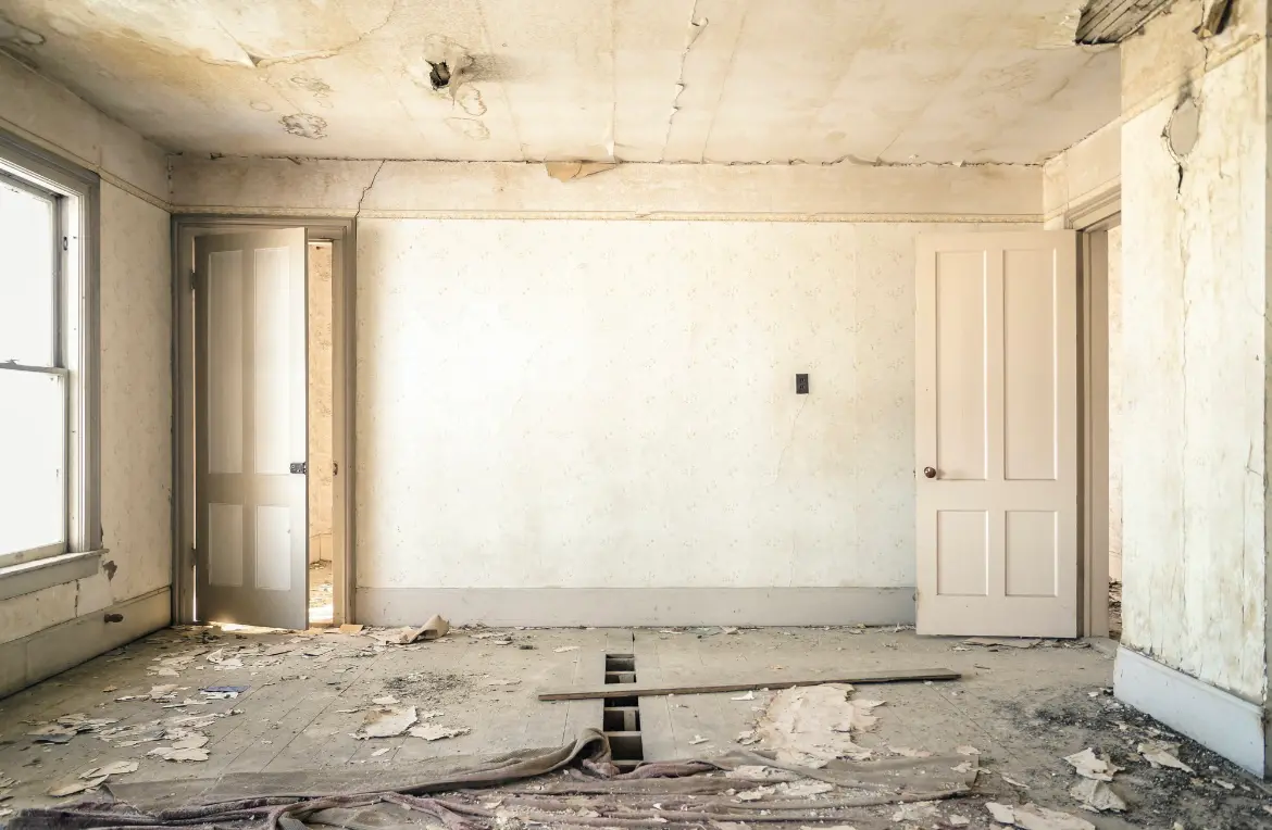 Waste disposal crew managing a cleanout project in Glassport